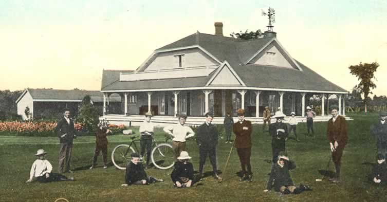 Old Cobourg Golf Clubhouse