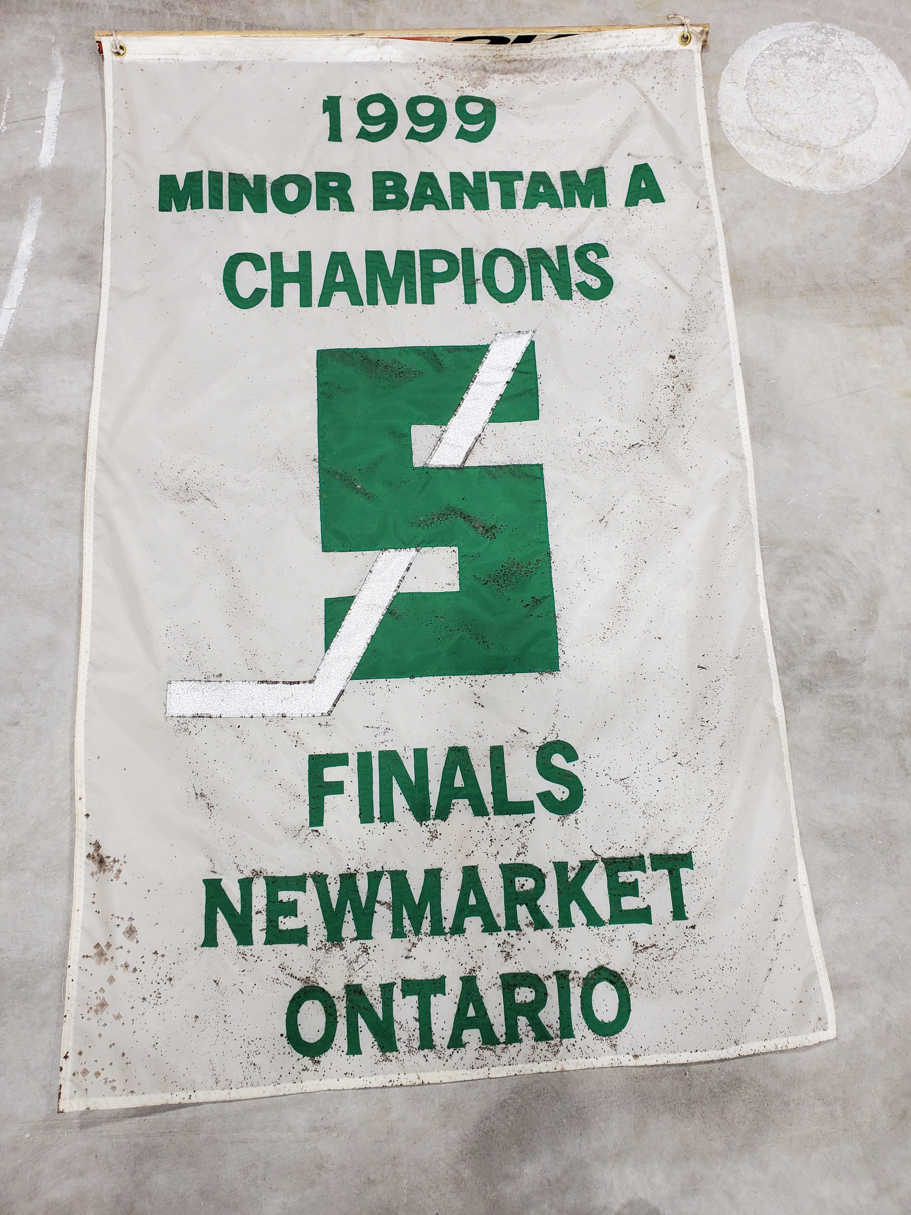 Banners-Silver Stick Men-04