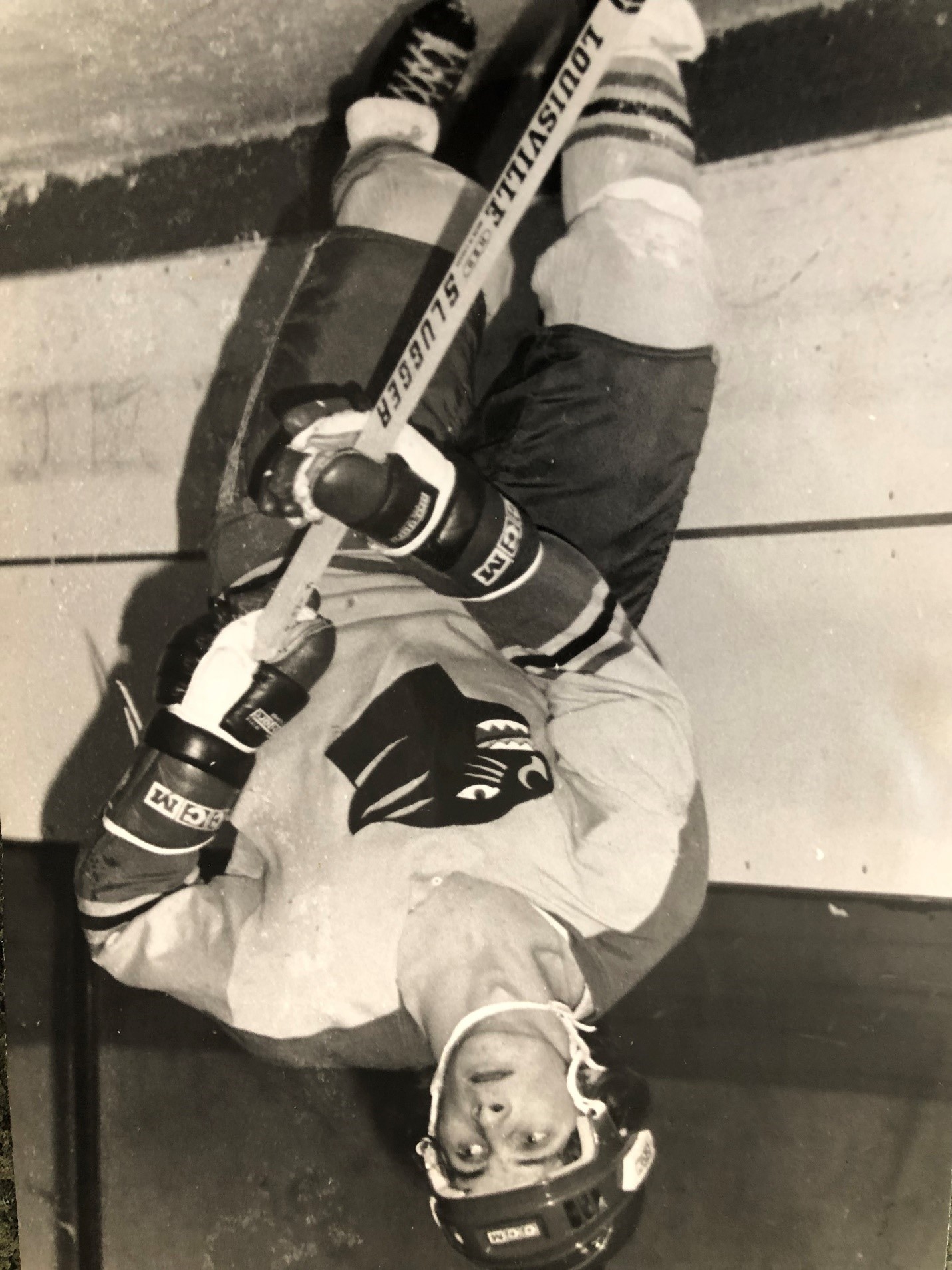 TL018-behind the net- Juniors