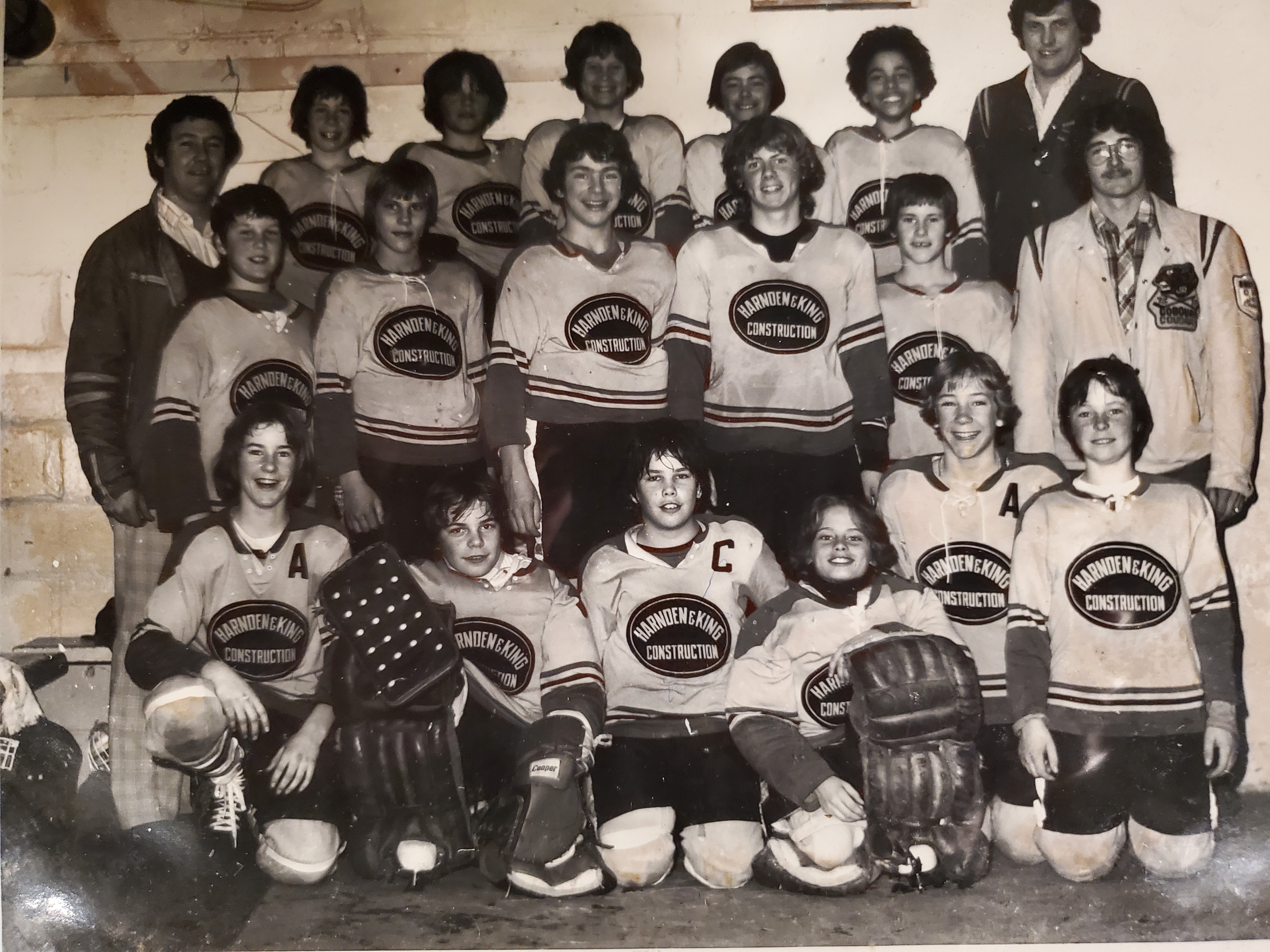 1981 CCHL Harnden & King Construction Bantam team photo