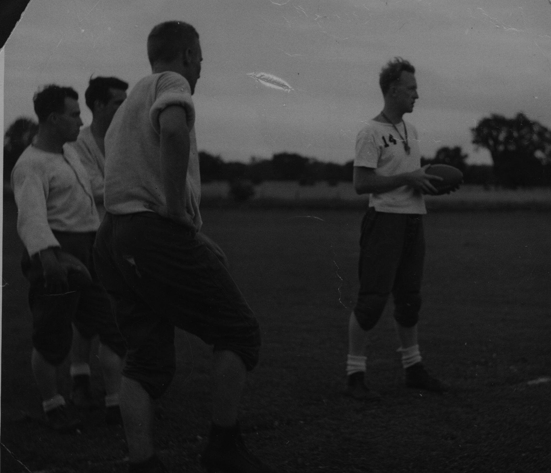 Football -Galloping Ghosts -1949 -P01-Tryouts-Coach Edminston