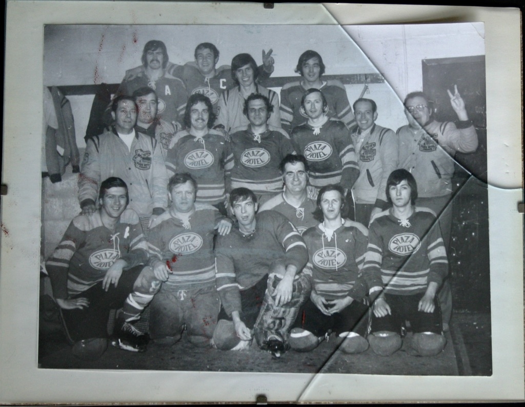 1973-74 Cobourg Mercantile hockey team photo