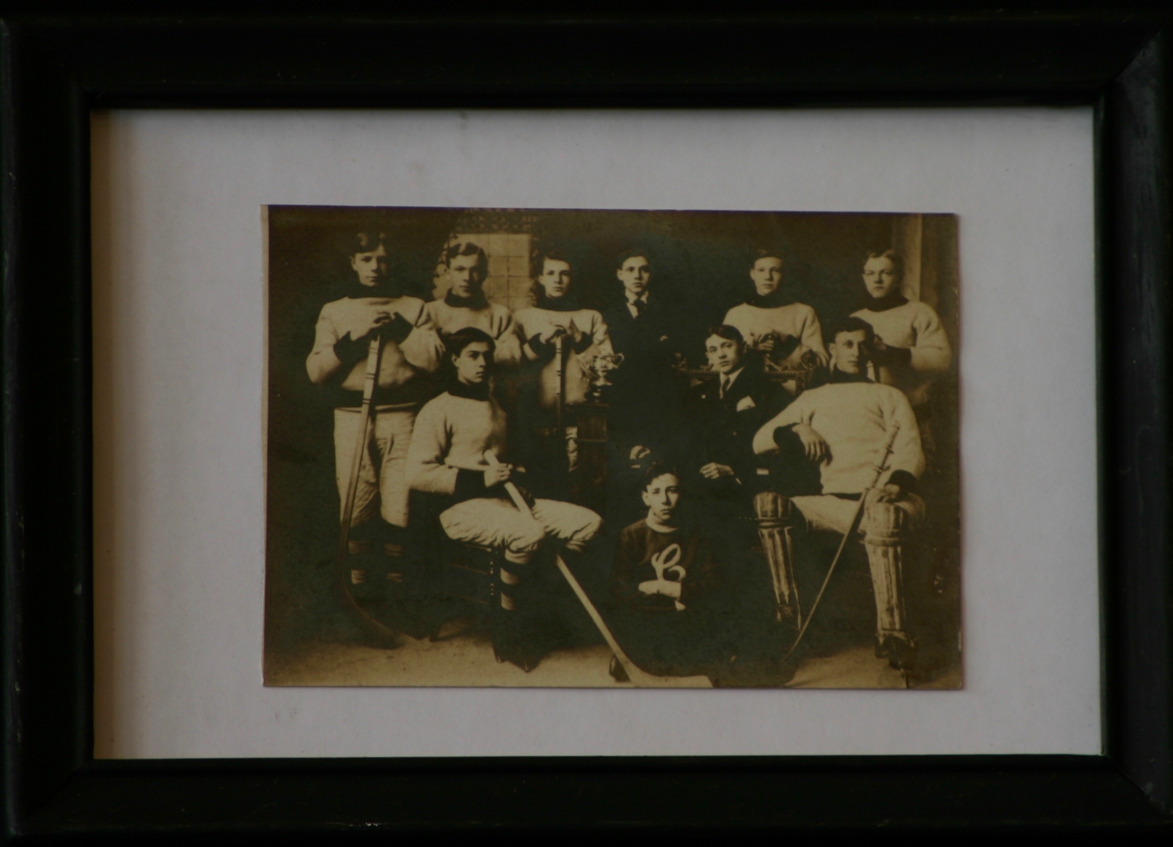 1909 Cobourg men's intermediate hockey team photo