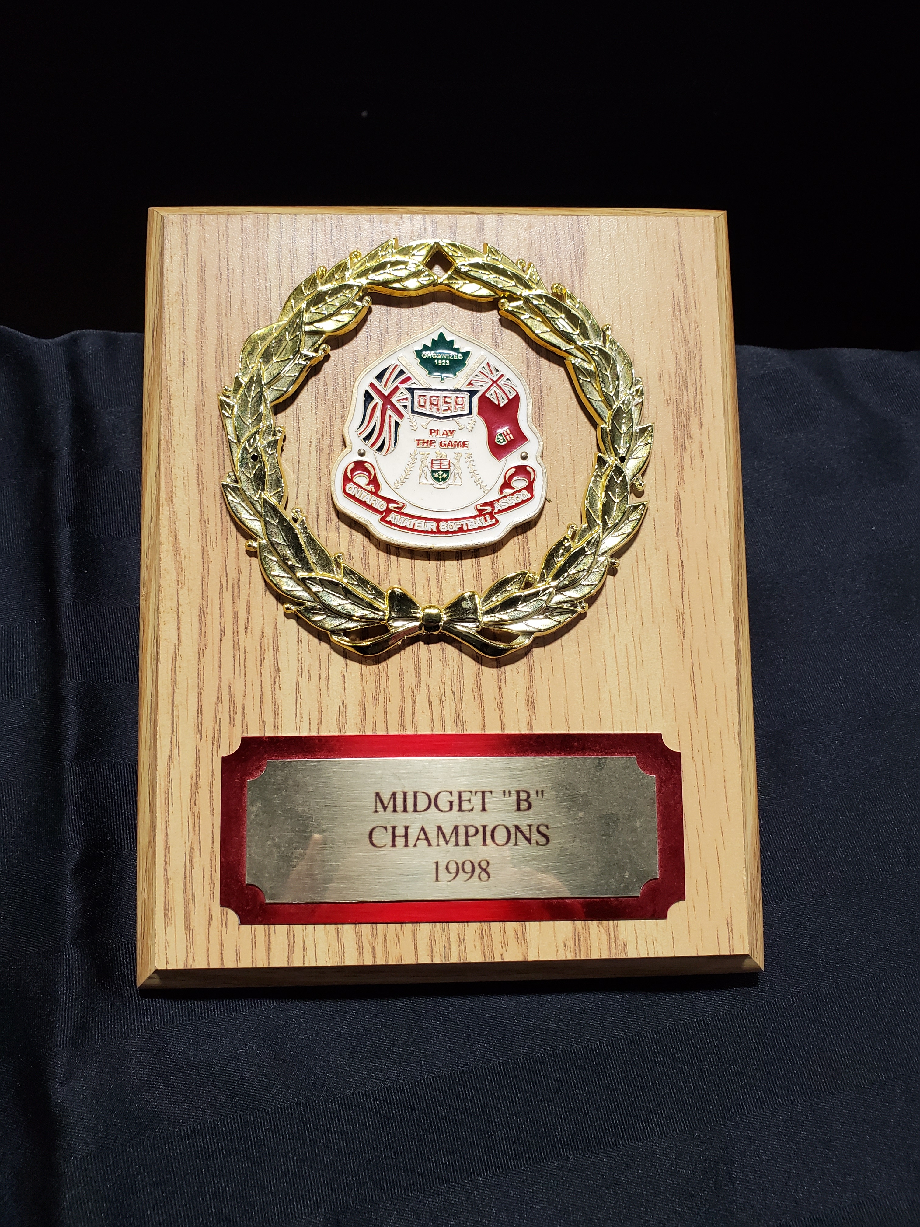 1998 Cobourg midget boy's softball wall plaque