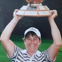 2009 M Matthews wins Ontario Mid-Am Golf Championship