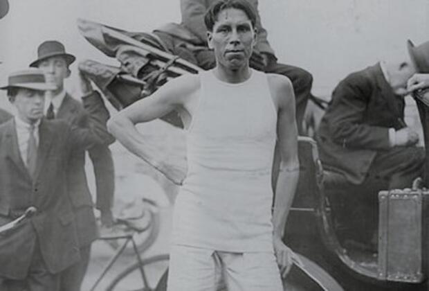 1908c photo Fred Simpson in training for marathon run