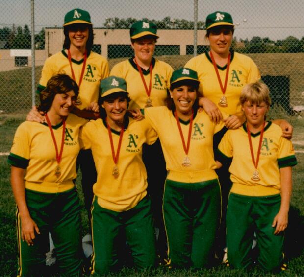 1985 Cobourg Angels Women's Fastball team photos