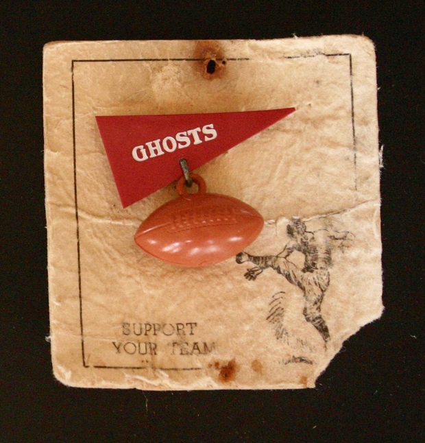 1950 Galloping Ghosts supporter pin