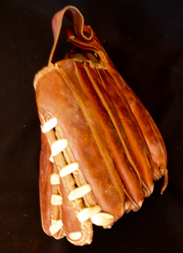 1953 left hand fast pitch leather softball glove
