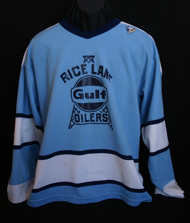 1980 Rice Lake Oilers jersey & commemorative pin
