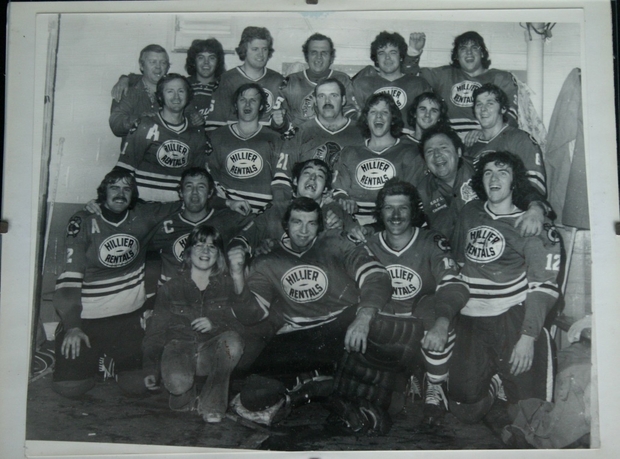 1976-77 Cobourg Mercantile hockey team photo