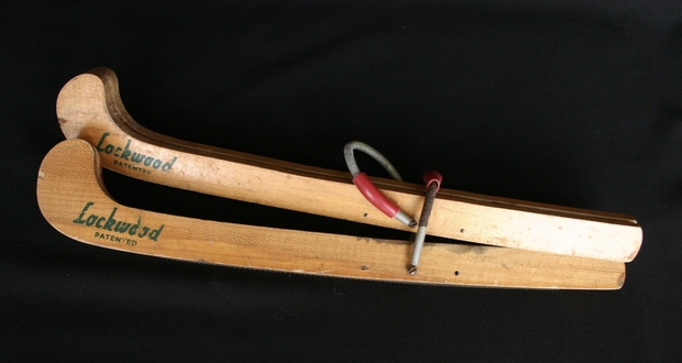 1950 hockey wooden skate guards rubber bottom