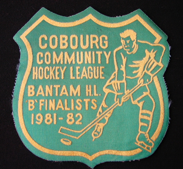 1982 CCHL crest Bantam H.L. Finalists