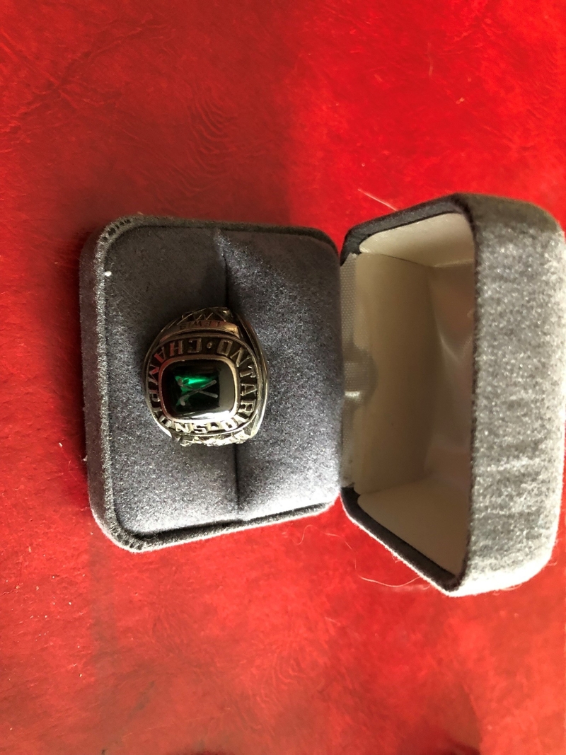 TL044-Cougars- OHA champs ring Awards