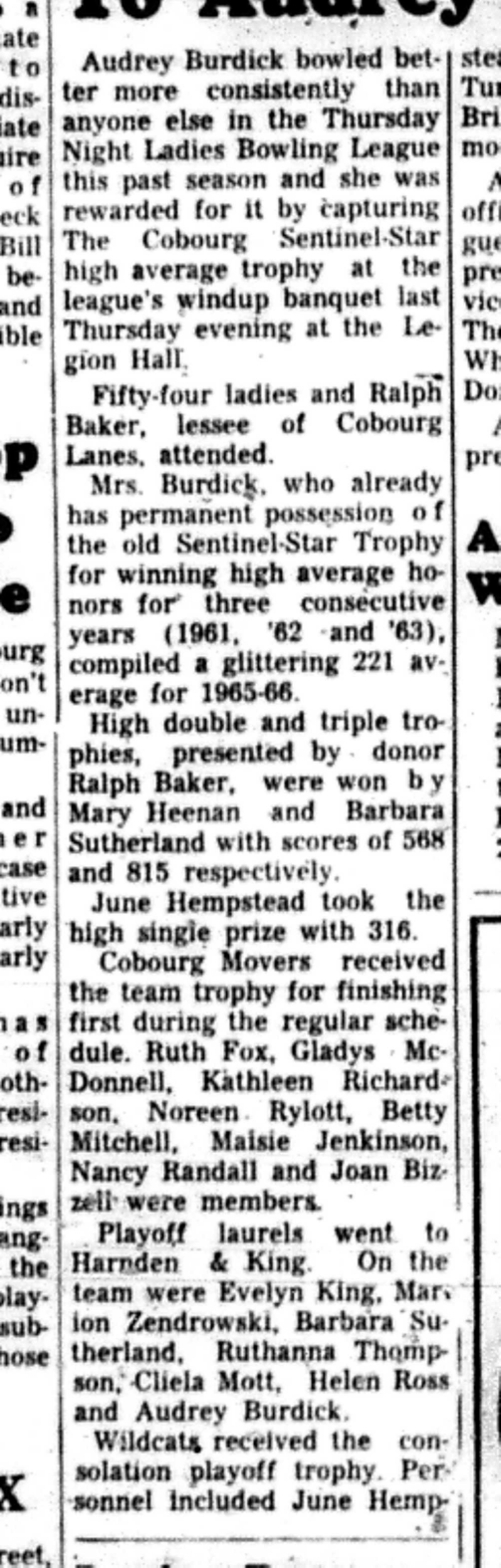 1966-05-25 Bowling -Ladies -Sentinal Star Prize Handed Out-B