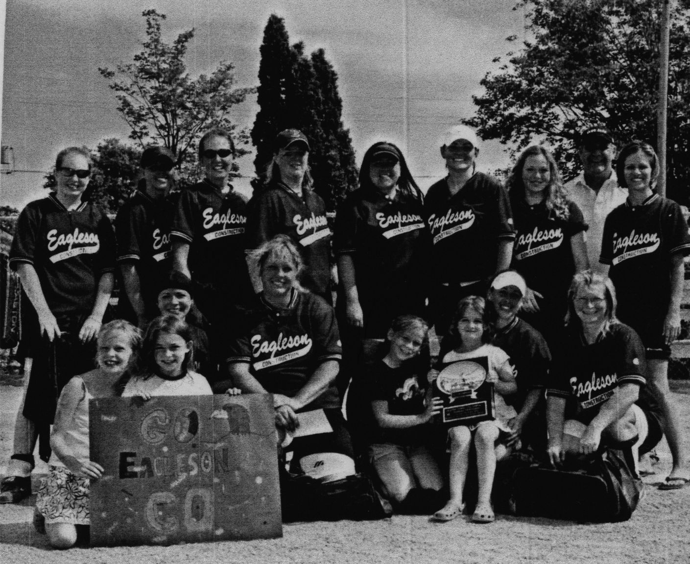 Softball -Grafton Tournament -2006 -Ladies-A Champs-Eagleson Construction