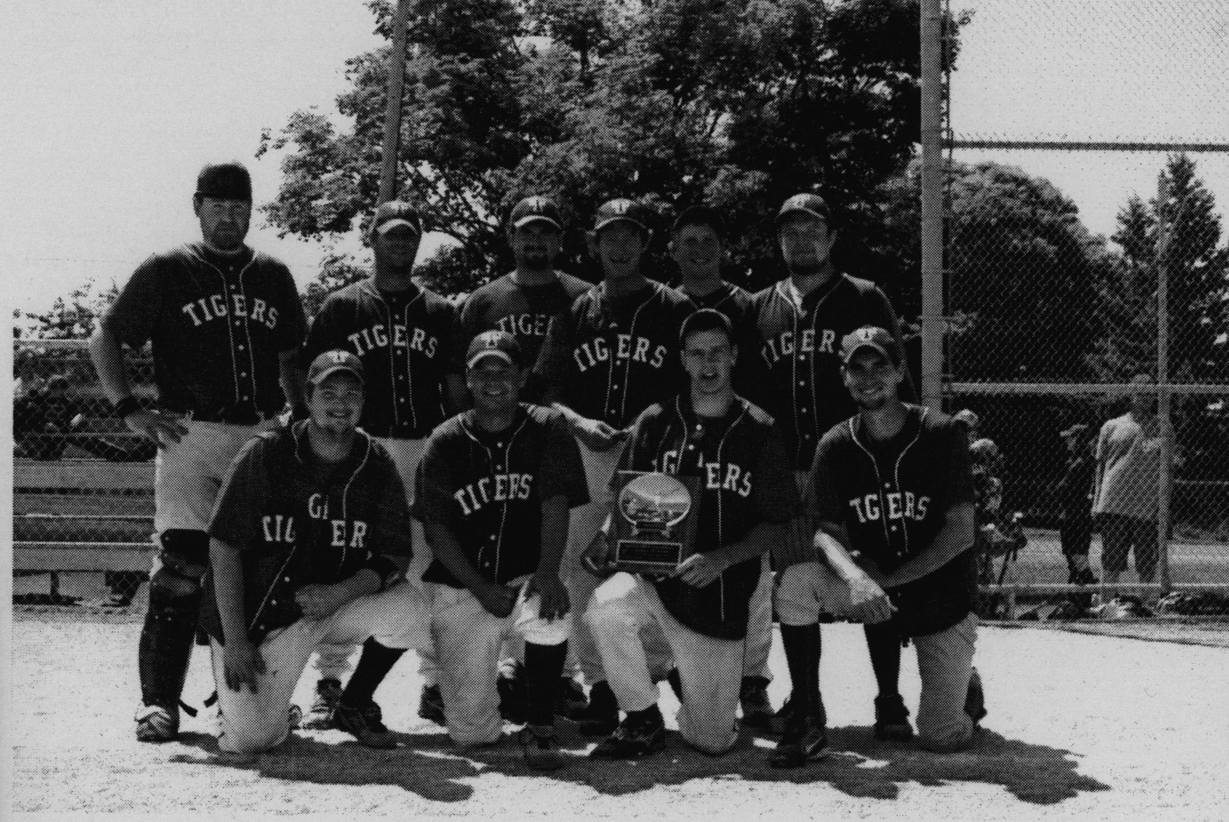 Softball -Grafton Tournament -2009 -Mens-D Champs-Tip Top Colborne