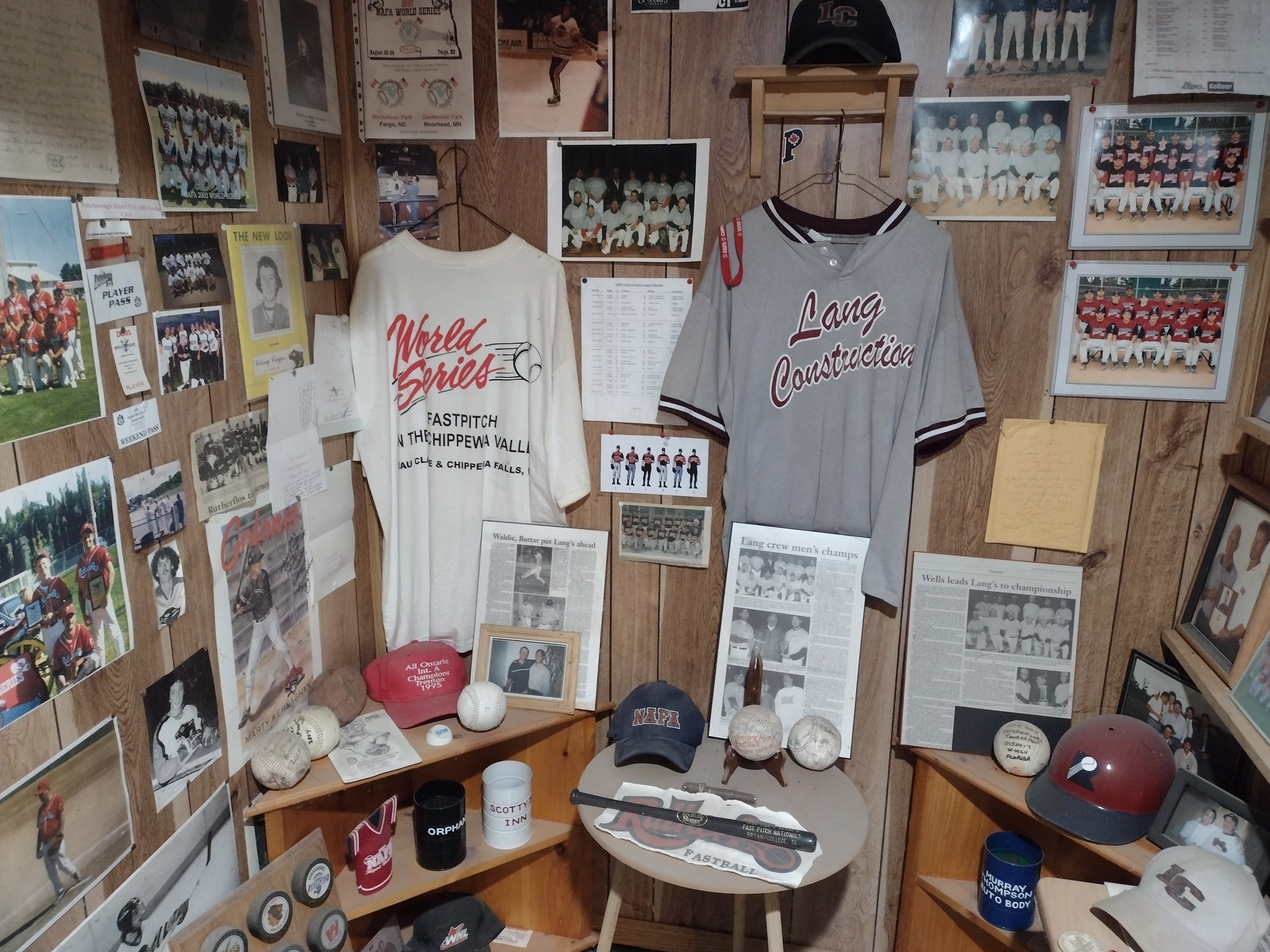 DW027- Ball Memories w-Lang Construction