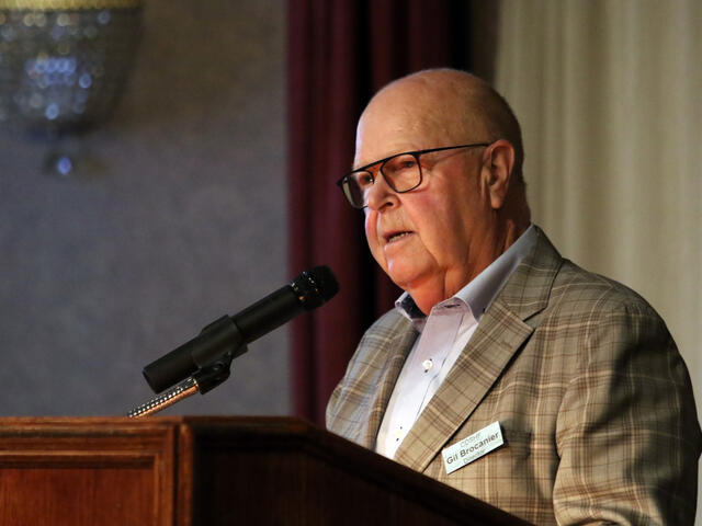 Pres Gil announcing Ross Quigley Award