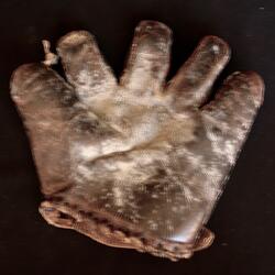 1925-left handed fielder's glove