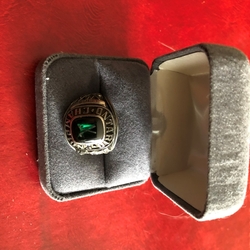 TL044-Cougars- OHA champs ring Awards