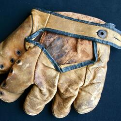 1920c Leather Baseball Glove left hand