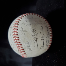 1993 Baseball signed by World Champ Blue Jays